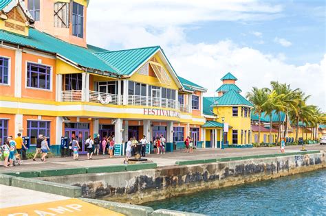 nassau bahamas shops